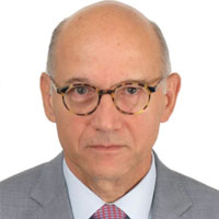 img-Robert Dencher